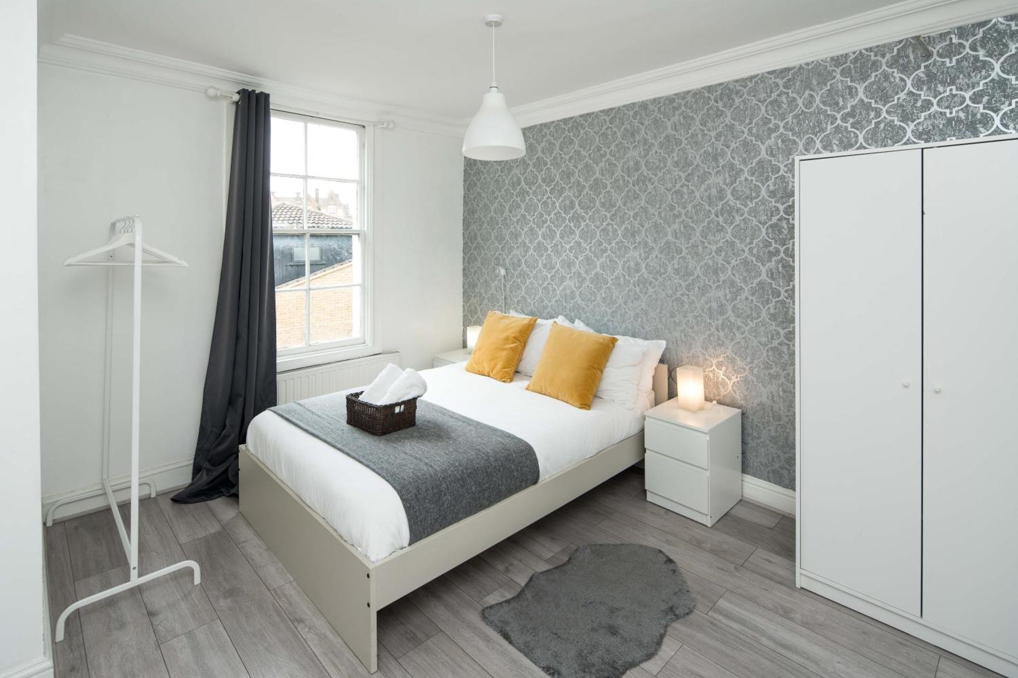 Private Double Room Shared Bathroom Near City Centre Londen Buitenkant foto
