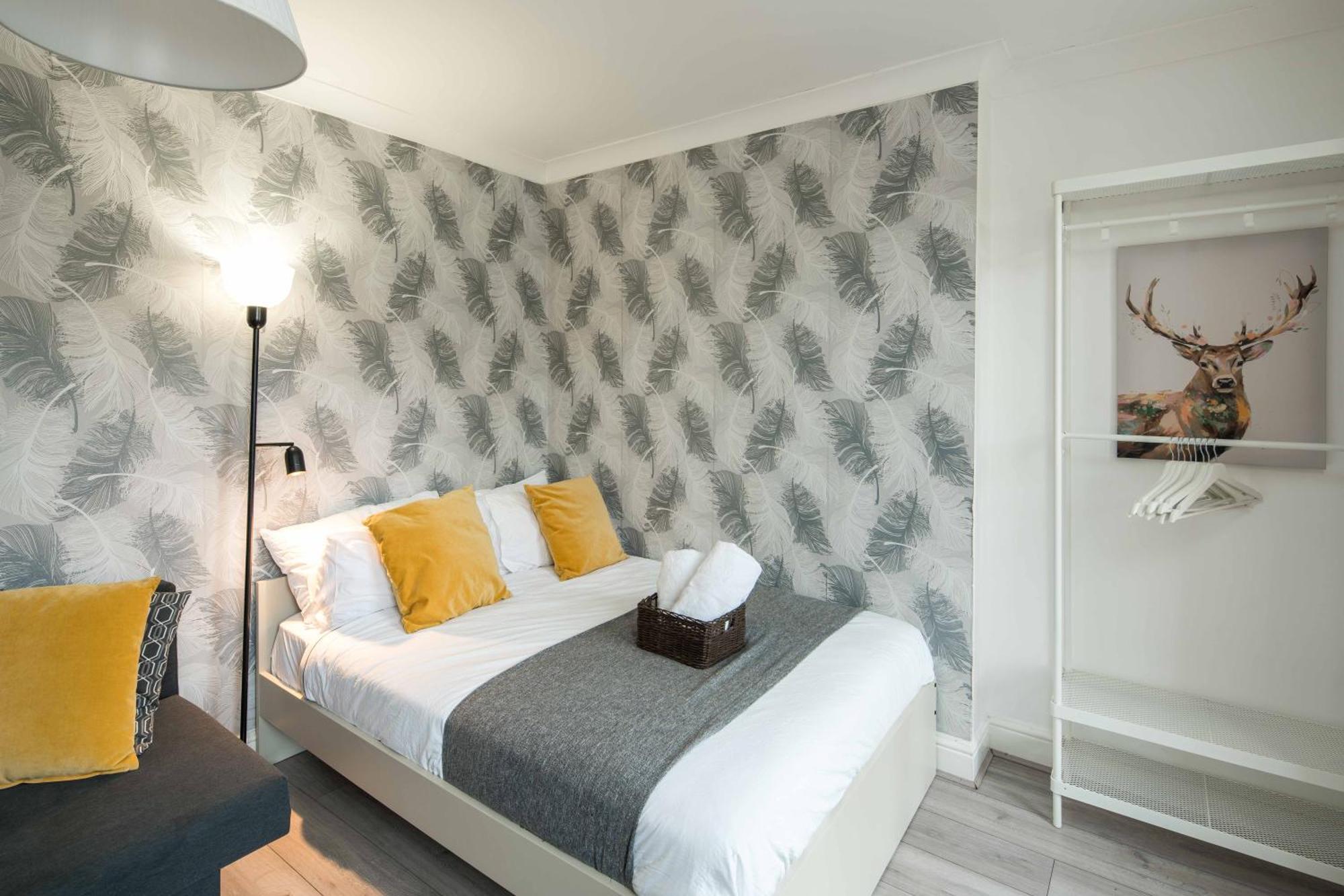 Private Double Room Shared Bathroom Near City Centre Londen Buitenkant foto