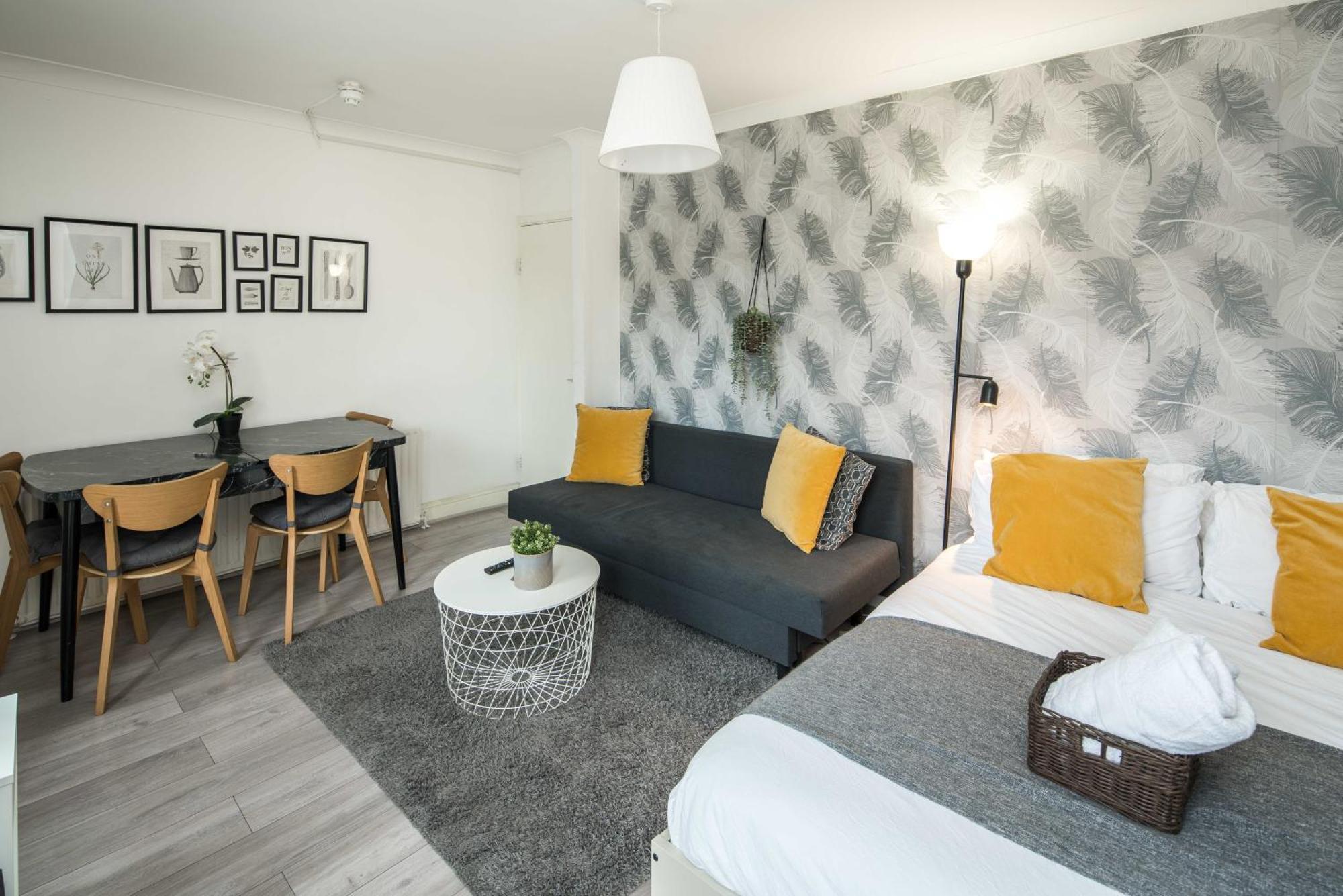 Private Double Room Shared Bathroom Near City Centre Londen Buitenkant foto
