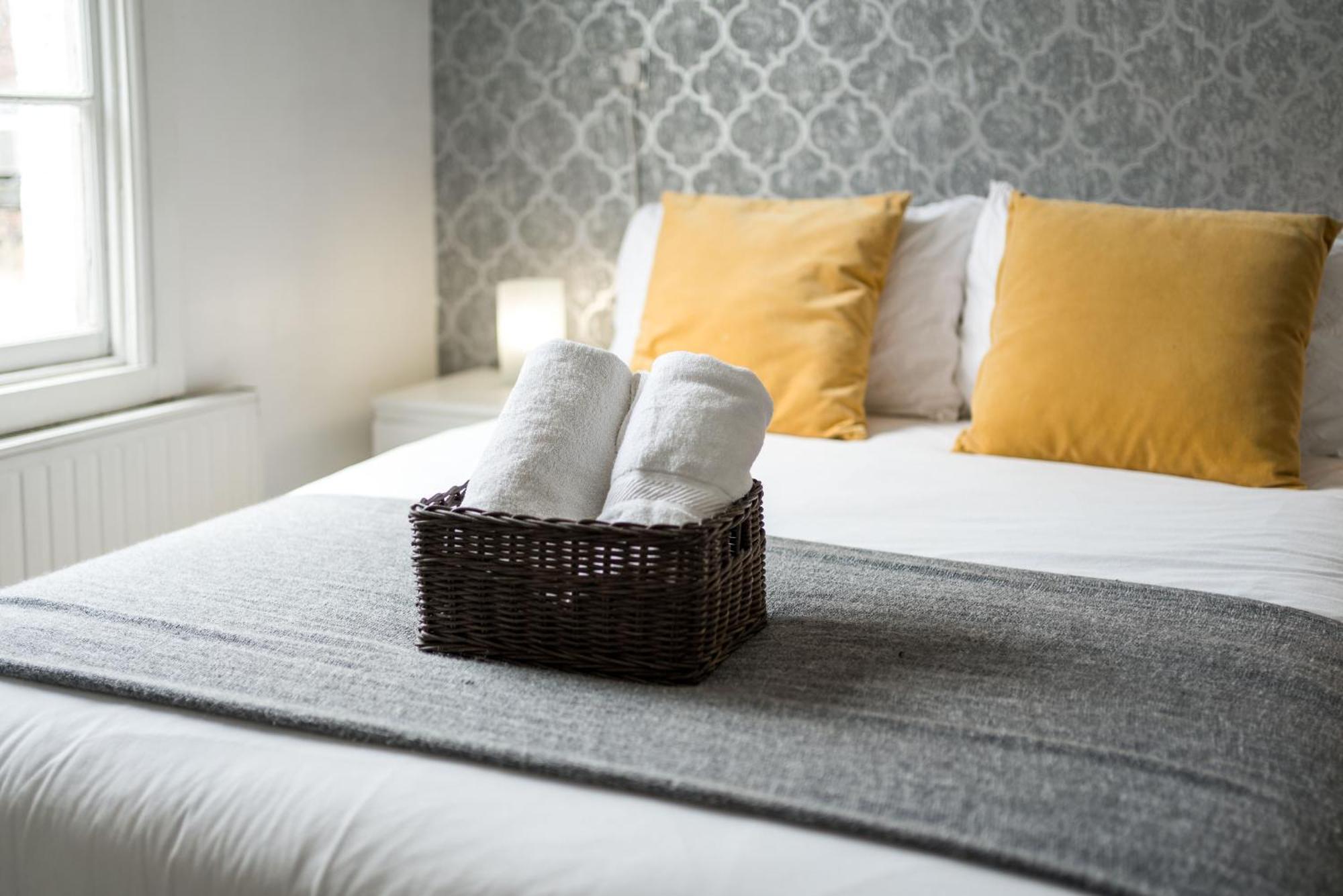 Private Double Room Shared Bathroom Near City Centre Londen Buitenkant foto