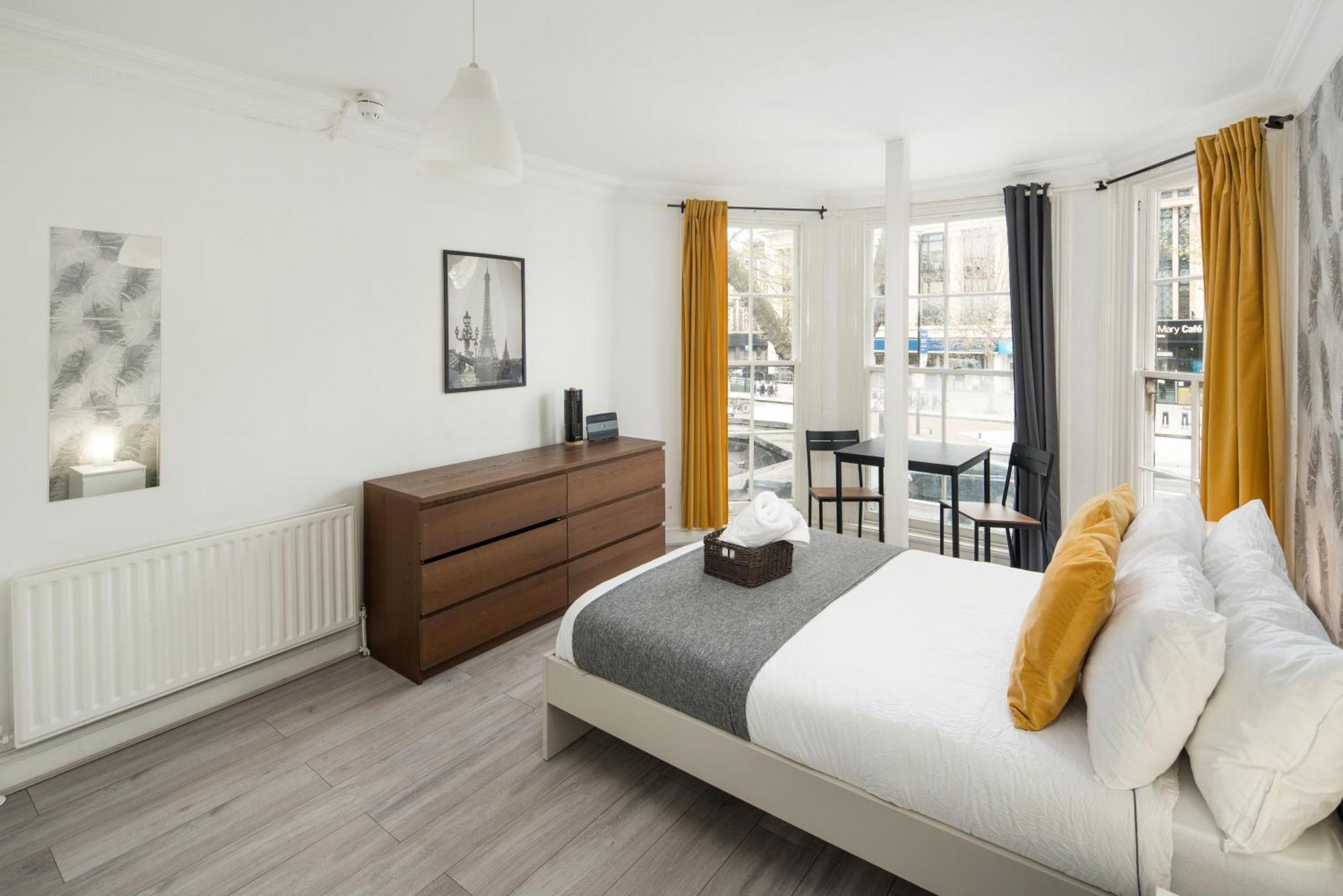 Private Double Room Shared Bathroom Near City Centre Londen Buitenkant foto