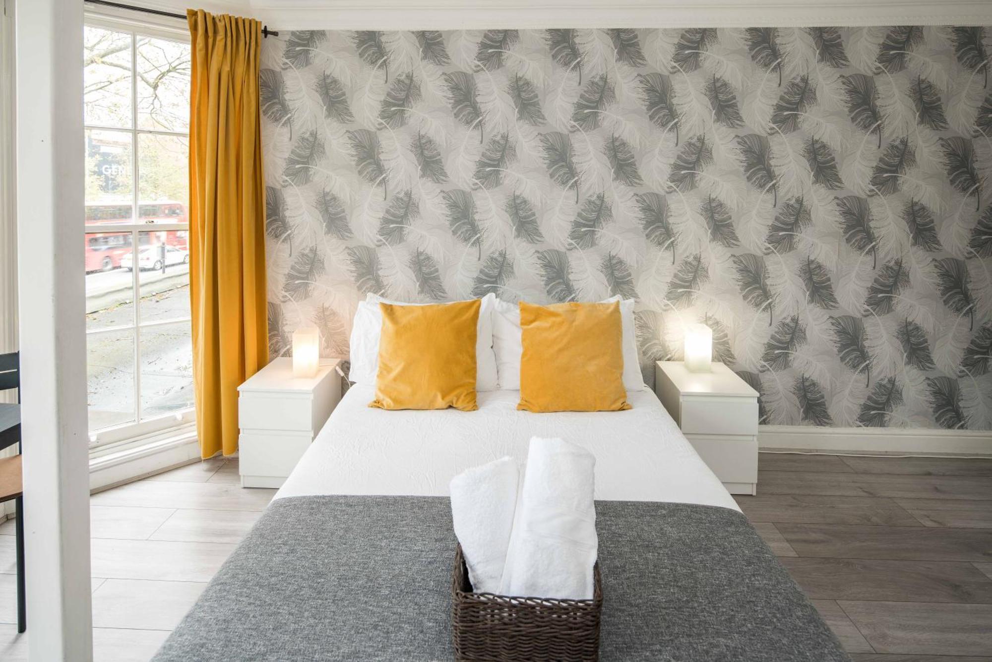 Private Double Room Shared Bathroom Near City Centre Londen Buitenkant foto